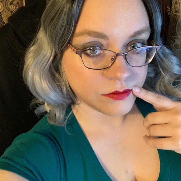 Meet your Posher, Ashley - Picture 5 of 15